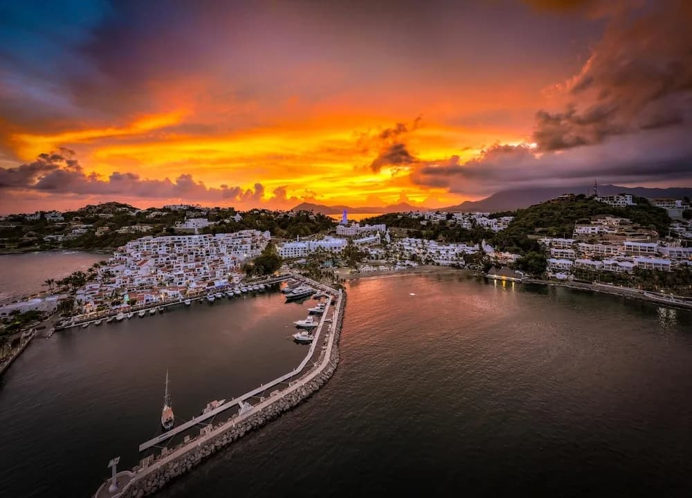 Bahía Costa Travel
